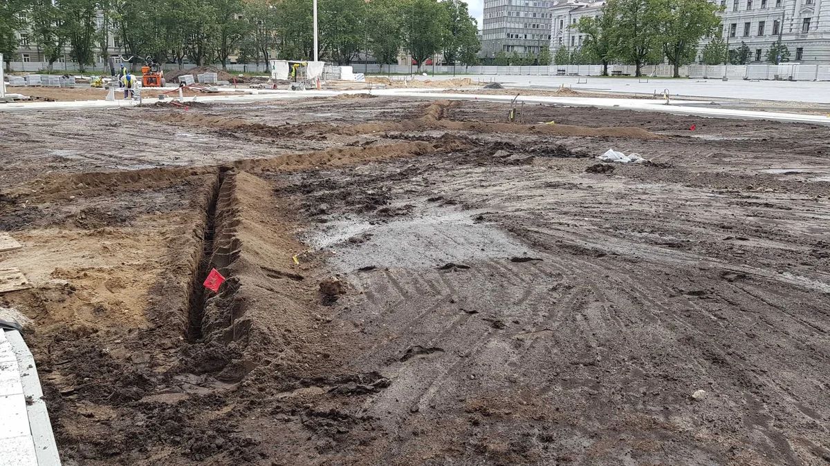 Laistymo sistema Lukiškių aikštėje 10