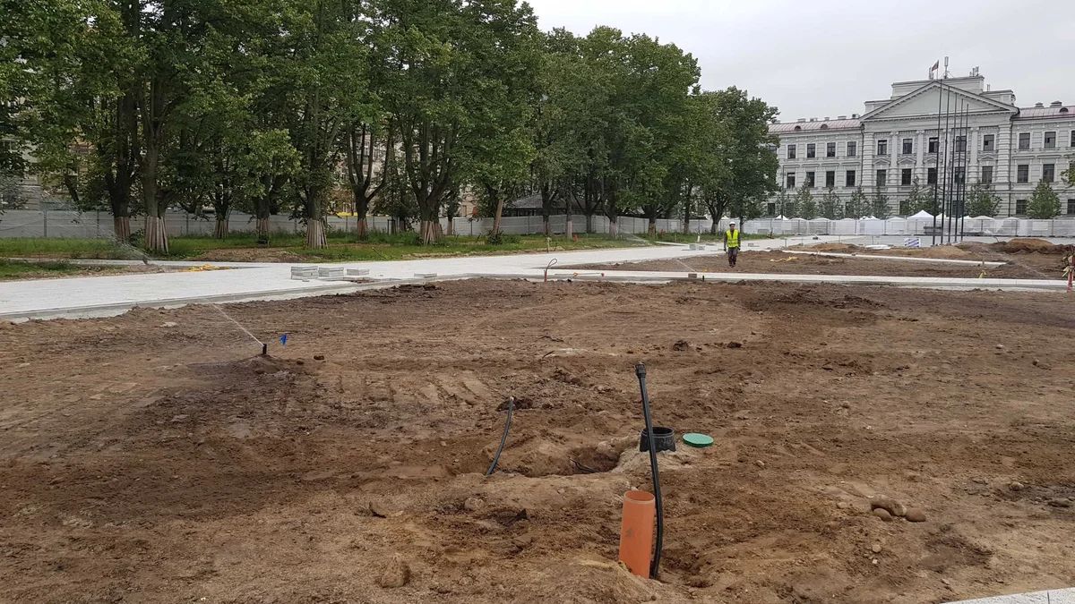 Laistymo sistema Lukiškių aikštėje 15