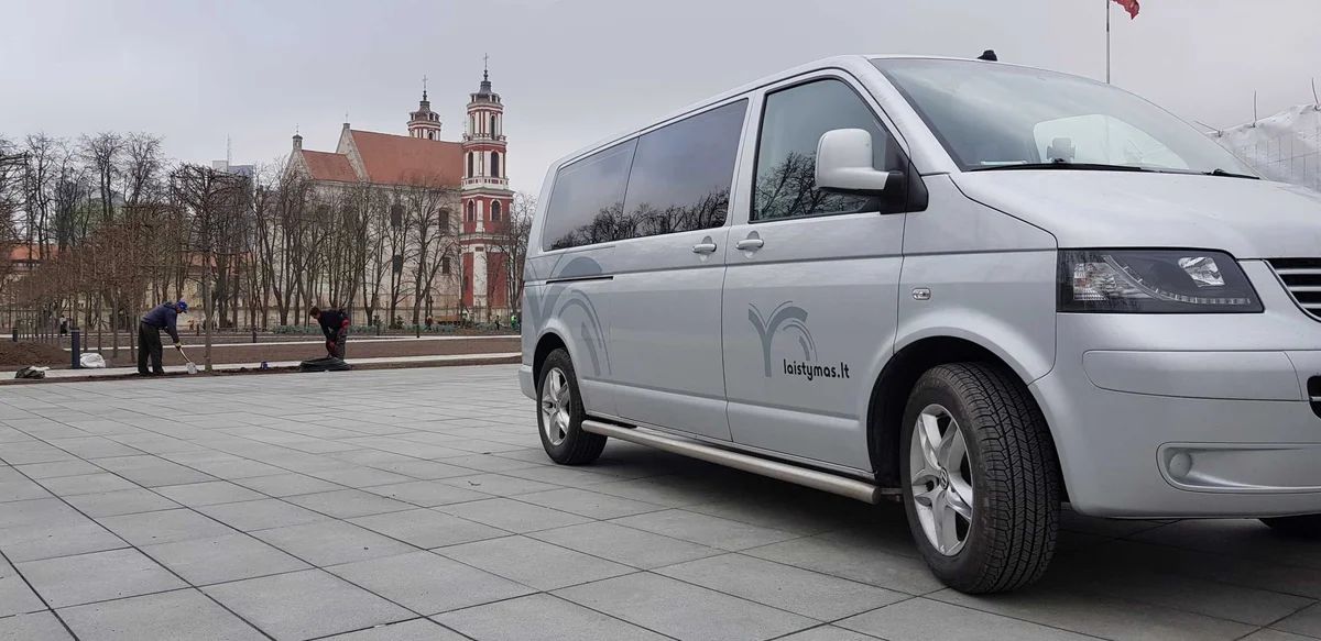 Automatine_laistymo_sistema_Lukiskiu_aikste_Vilnius (21) Automatine laistymo sistema Lukiskiu aikste Vilnius 21 scaled Automatinės laistymo sistemos įrengimas