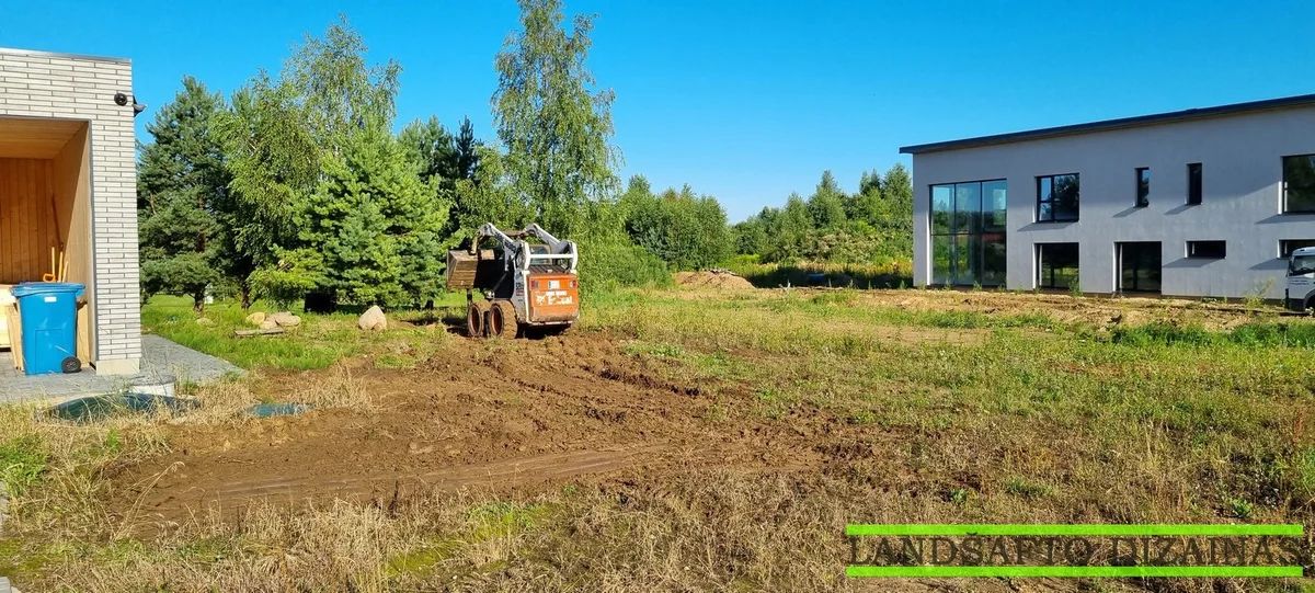 Apzeldinimo-darbai-Bajorai-Vilnius (1) Sklypas prie pradedant apželdinimo darbus
